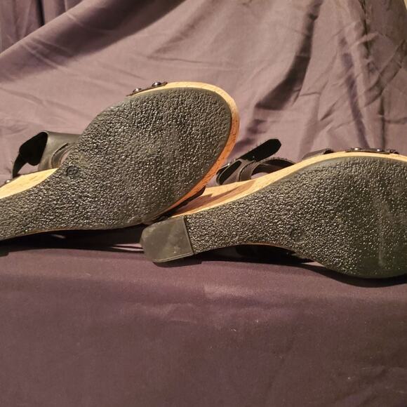 Michael Kors Black Leather Wedge Platform Sandals Size 8.5 - Picture 5 of 9